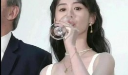 娱乐圈爆料新情侣是谁,神秘恋情引热议！