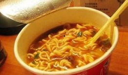 阿姨爆料速食面条视频