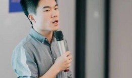 孙东旭爆料董宇辉工资视频,引发网友热议