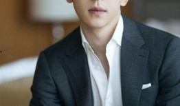 圈内爆料刘弈畅是谁的女儿,揭秘娱乐圈神秘新星背后的神秘身份