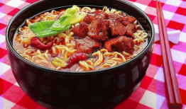 阿姨爆料速食面条视频